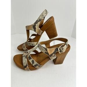 Sofft faux snake skin platform strap heeled sandals size 9M